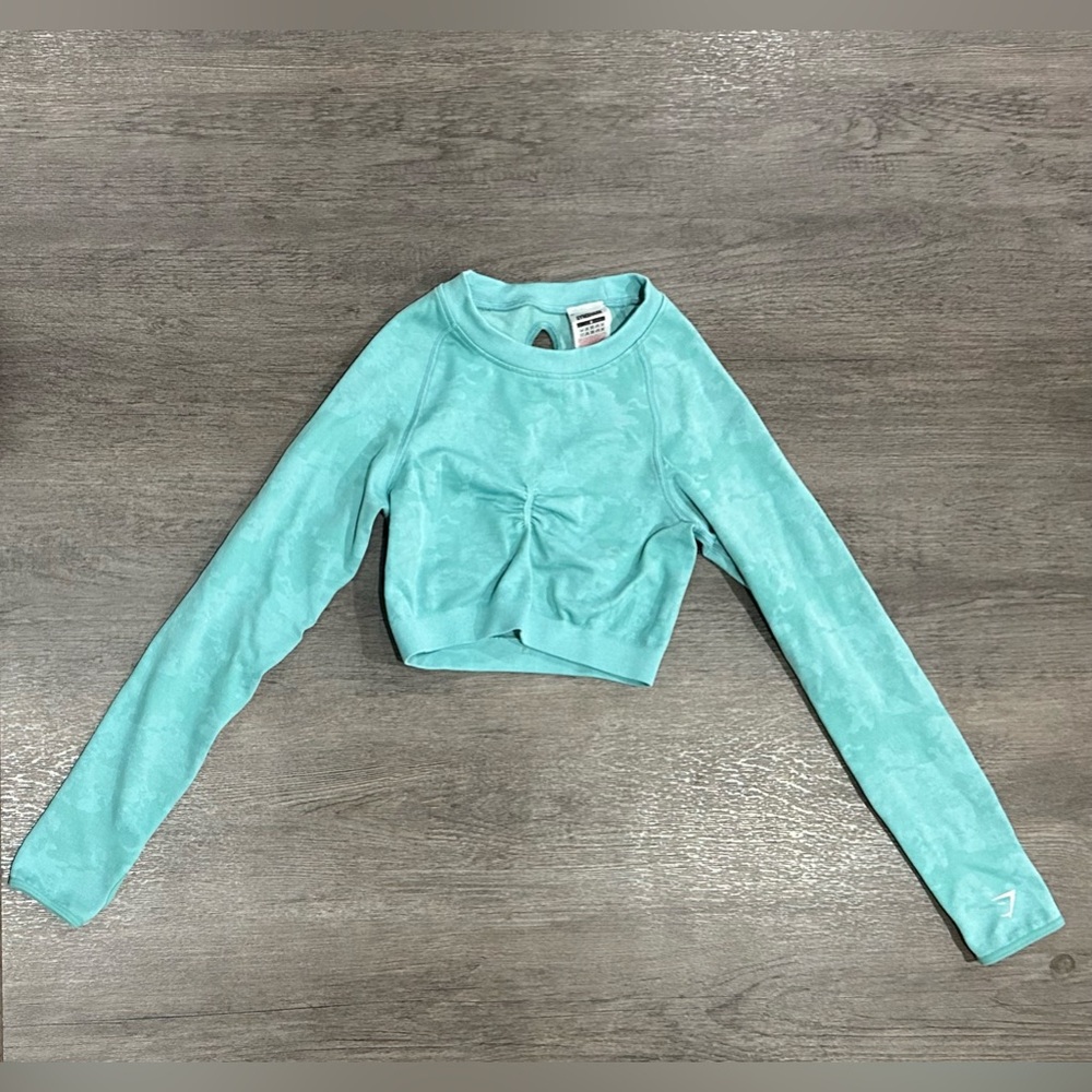 Women’s Gymshark Blue Camo Cropped Long Sleeve Workout Top